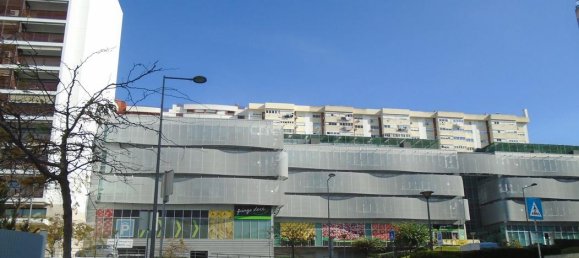 4 bedrooms Apartment in Lisbon, Portugal No. 69029 4