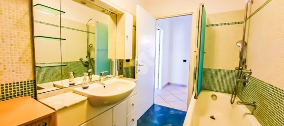 Apartamento de 3 divisões em Colorno, Italy N.º 294299 13