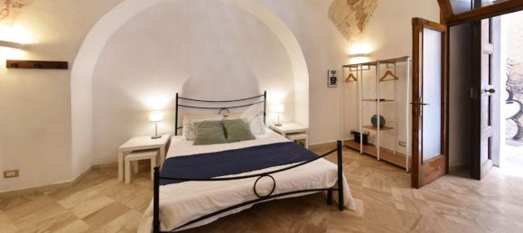 Estudio en Cagliari, Italy No. 207581 3