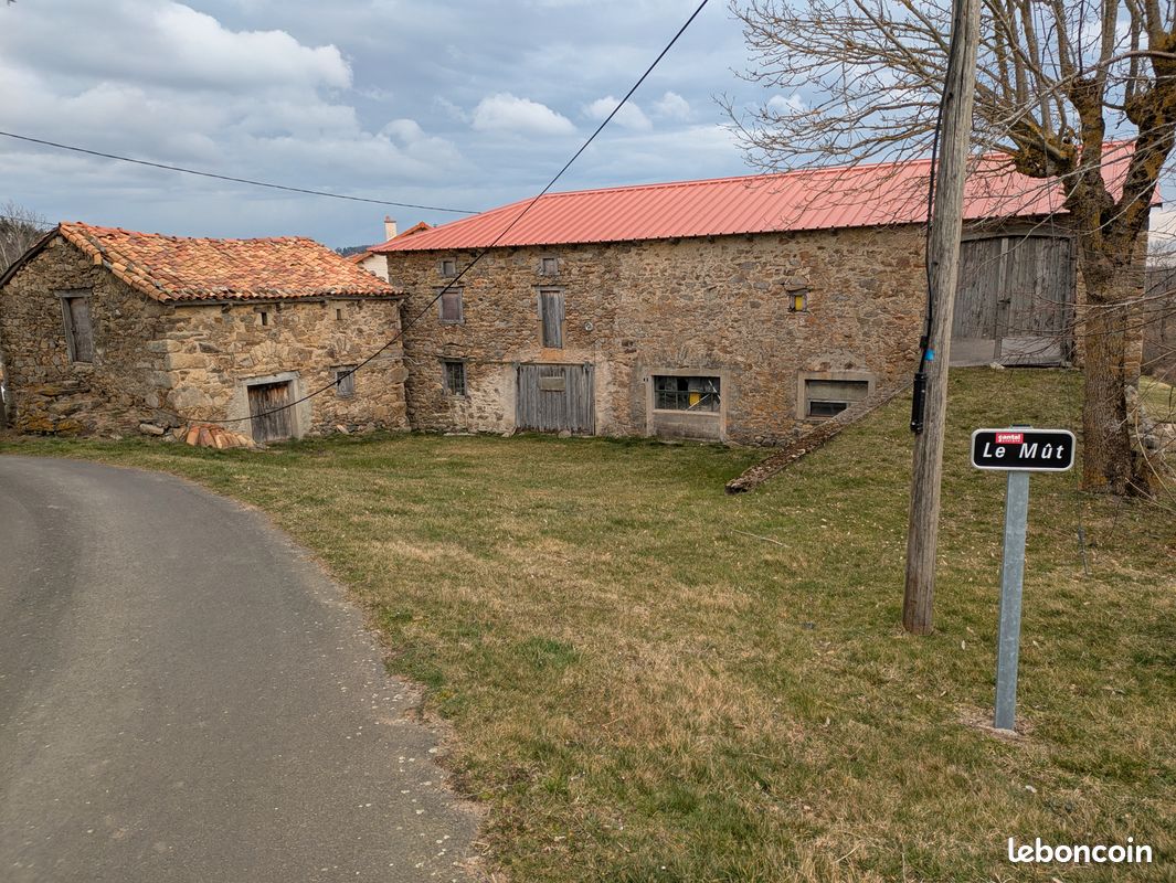 Lagerhaus in Vedrines-Saint-Loup, France, Nr. 323172