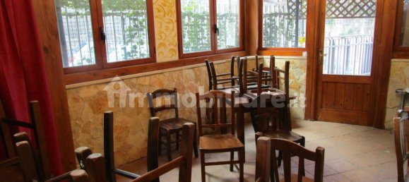 3 rooms Commercial property in Naples, Italy No. 15648 12