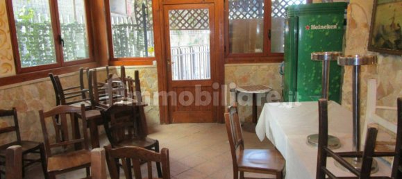 3 rooms Commercial property in Naples, Italy No. 15648 13