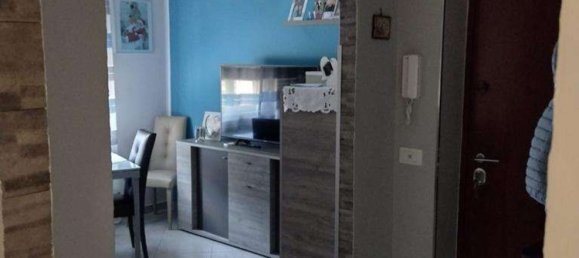 3 rooms Apartment in Palermo, Italy No. 136077 8