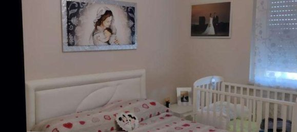 3 rooms Apartment in Palermo, Italy No. 136077 5