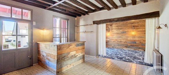 3 bedrooms House in Villeherviers, France No. 40814 3