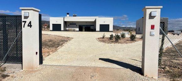 4 Schlafzimmer Villa in Pinoso, Spain, Nr. 11725 3