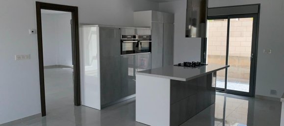 4 Schlafzimmer Villa in Pinoso, Spain, Nr. 11725 10