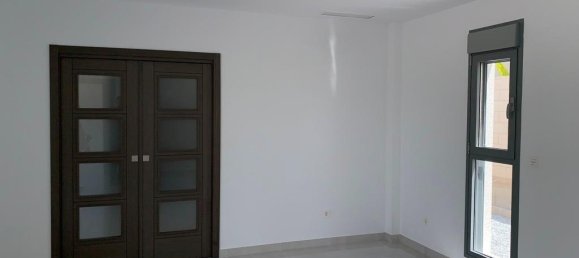 4 Schlafzimmer Villa in Pinoso, Spain, Nr. 11725 6