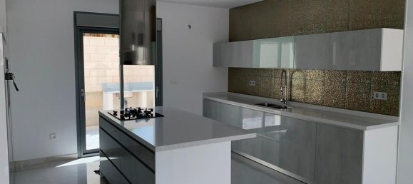 4 Schlafzimmer Villa in Pinoso, Spain, Nr. 11725 8