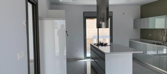 4 Schlafzimmer Villa in Pinoso, Spain, Nr. 11725 13