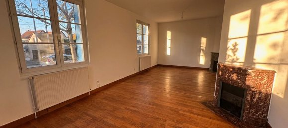 4 Schlafzimmer Haus in Luisant, France, Nr. 158784 2