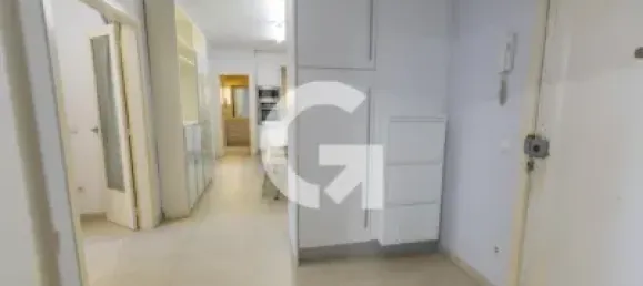 3 bedrooms Apartment in Lleida, Spain No. 173241 2