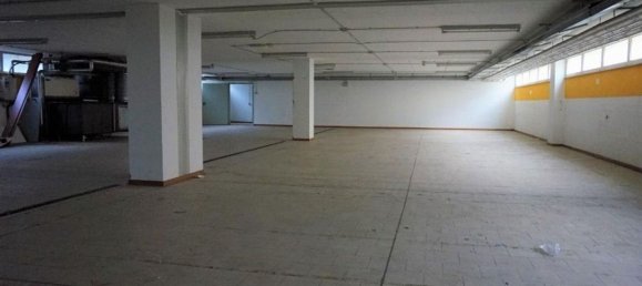 Almacén en Ancona, Italy 9382 m² No. 371970 9