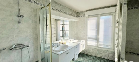 6 rooms Duplex in Thionville, France No. 246230 12