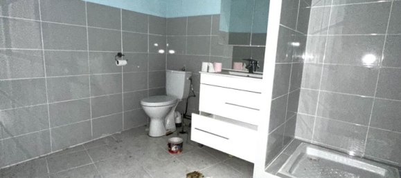 Дом с 5 комнатами в Мениль-ле-Рюит, Франция № 44811 10