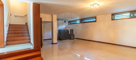 4 bedrooms House in Maia, Portugal No. 163097 12