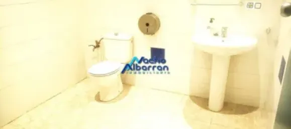 Коммерческая недвижимость 215м² в Бадахос, Испания № 153906 21