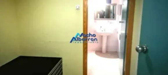 Коммерческая недвижимость 215м² в Бадахос, Испания № 153906 19