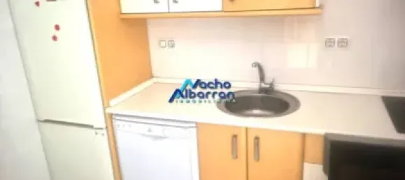 Коммерческая недвижимость 215м² в Бадахос, Испания № 153906 8