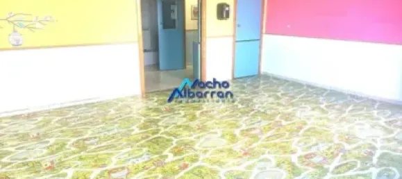 Коммерческая недвижимость 215м² в Бадахос, Испания № 153906 10