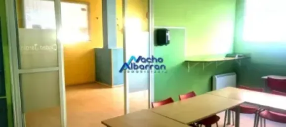 Коммерческая недвижимость 215м² в Бадахос, Испания № 153906 13