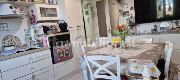 2 Schlafzimmer Wohnung in Nova Milanese, Italy, Nr. 354811 5