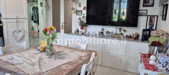 2 Schlafzimmer Wohnung in Nova Milanese, Italy, Nr. 354811 4