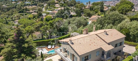 5 bedrooms Villa in Cannes, France No. 285957 2