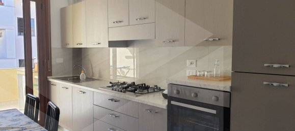 4 rooms Apartment in Montesilvano, Italy No. 20017 3