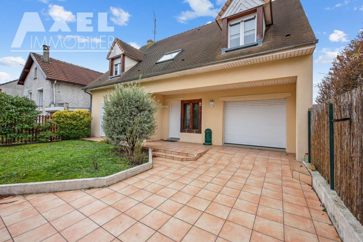 3 Schlafzimmer Haus in Bois-d'Arcy, France, Nr. 162891