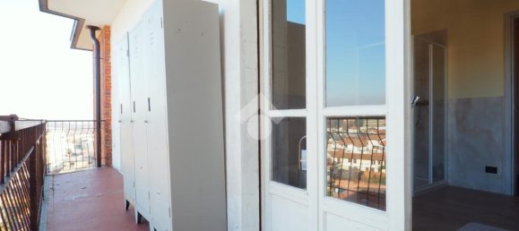 Apartamento de 2 dormitorios en Gattinara, Italy No. 120002 18