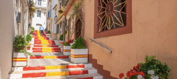 4 bedrooms Villa in Calpe, Spain No. 10183 8