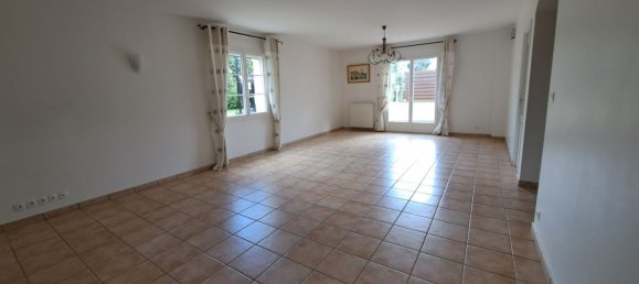 6 bedrooms House in Tours, France No. 267794 9