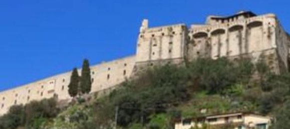 5 rooms Apartment in Massa, Italy No. 192987 17