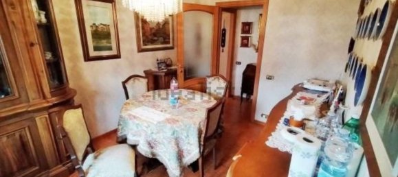 5 rooms Apartment in Massa, Italy No. 192987 7