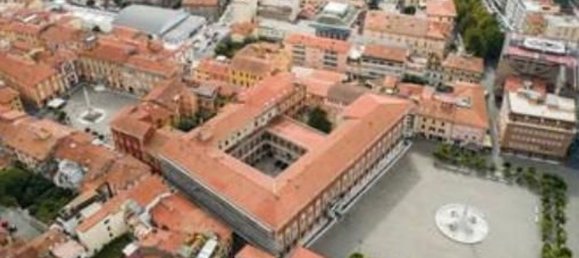 5 rooms Apartment in Massa, Italy No. 192987 14