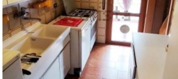 5 rooms Apartment in Massa, Italy No. 192987 5