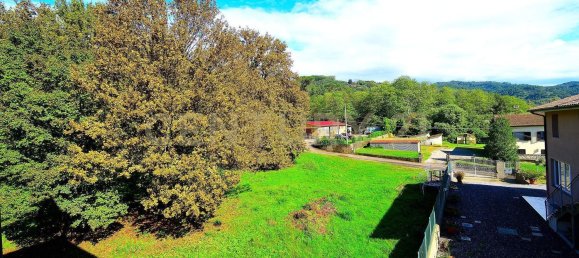 5 rooms Apartment in Lucca, Italy No. 48854 2