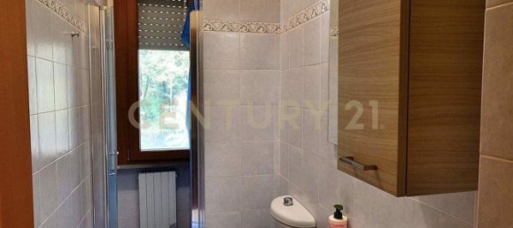 5 rooms Apartment in Lucca, Italy No. 48854 19