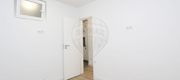 2 bedrooms Apartment in Lisbon, Portugal No. 11809 19