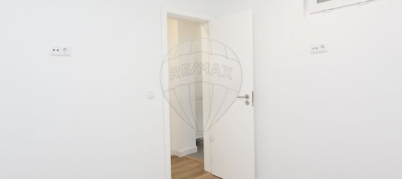 2 bedrooms Apartment in Lisbon, Portugal No. 11809 24