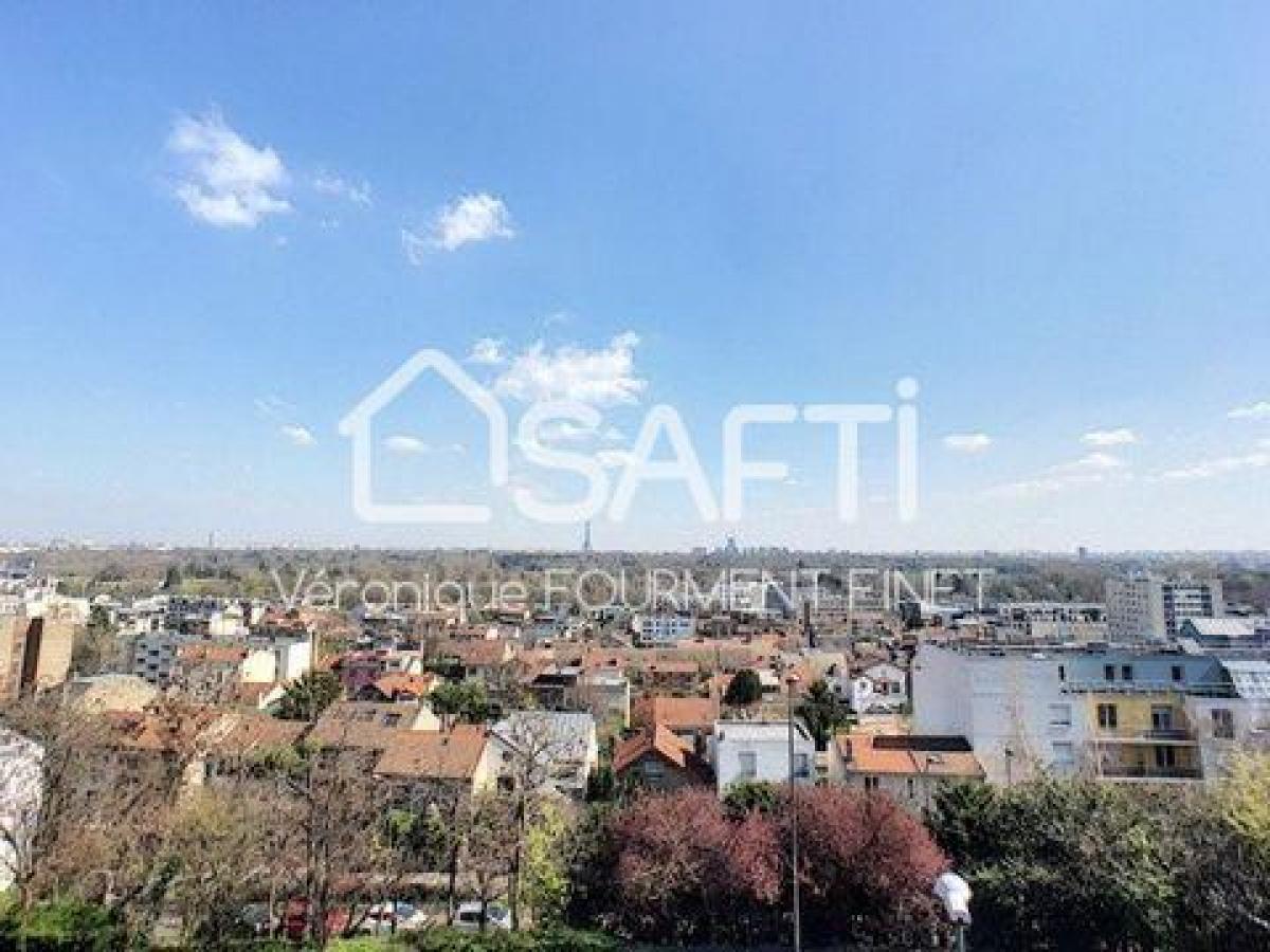 2 bedrooms Apartment in Suresnes, France No. 34350