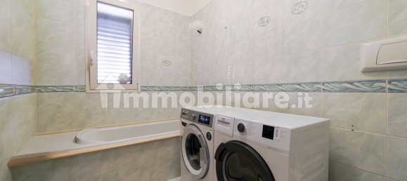 Casa de 2 dormitorios en Palo del Colle, Italy No. 371103 39