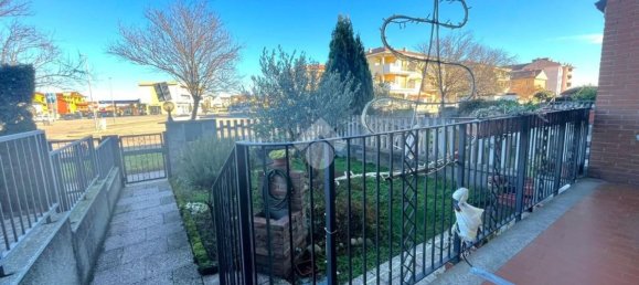 5 rooms House in Trecate, Italy No. 211658 24