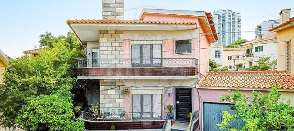 5 bedrooms House in Cascais, Portugal No. 45951 3