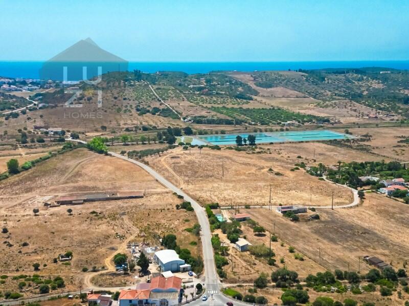 3 bedrooms Land in Budens, Portugal No. 250035