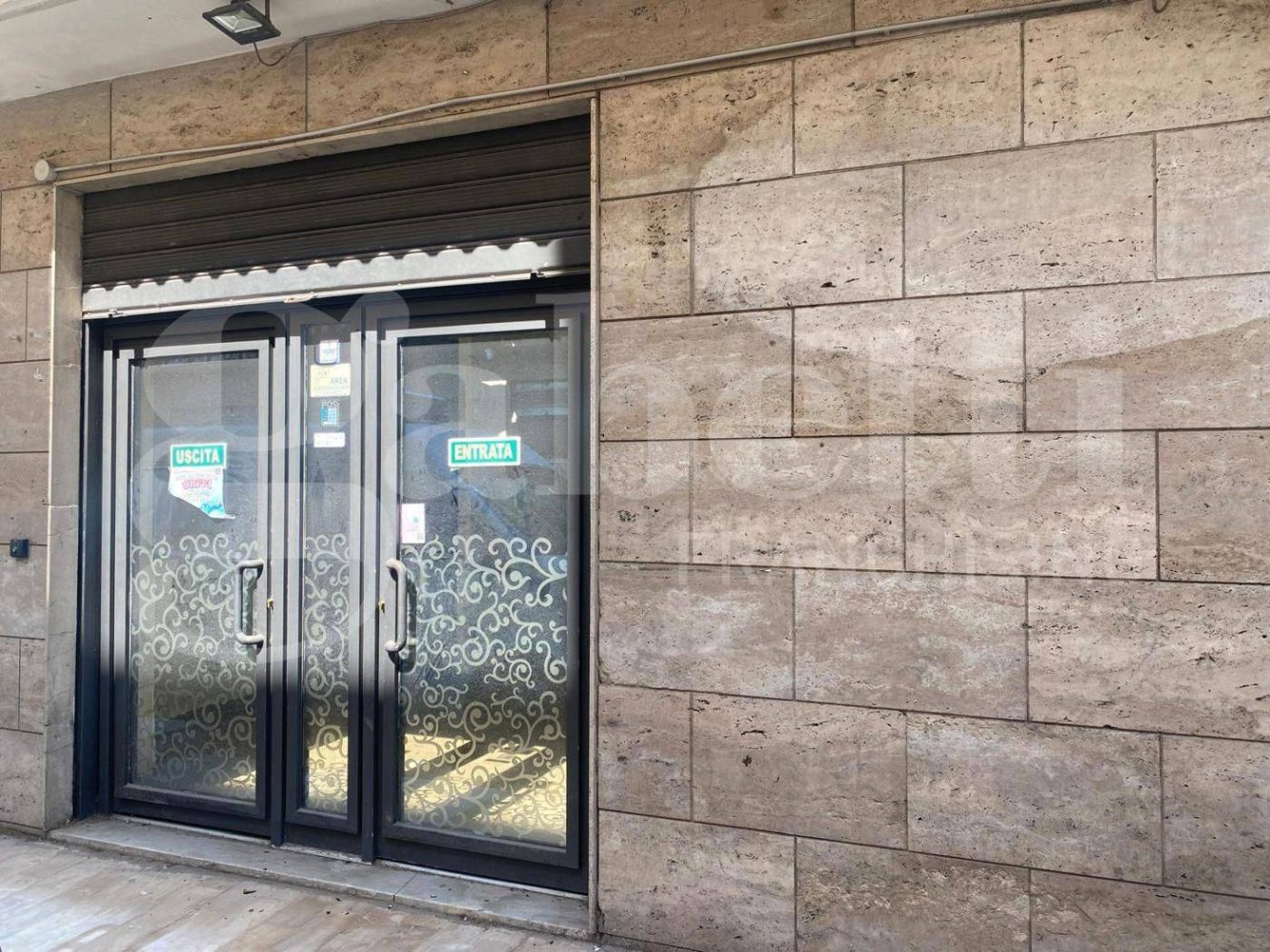 Коммерческая недвижимость с 5 комнатами в Ламеция Терме, Италия № 126744