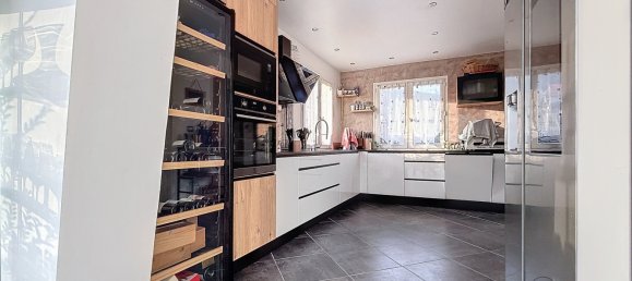 Дом с 4 спальнями в Ле Пассаж, Франция № 265690 5