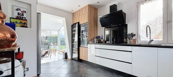 Дом с 4 спальнями в Ле Пассаж, Франция № 265690 6