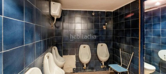 224m² Commercial property in Granada, Spain No. 178877 19